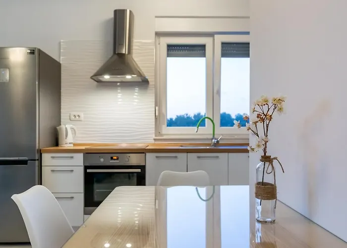 Evita Apartman *