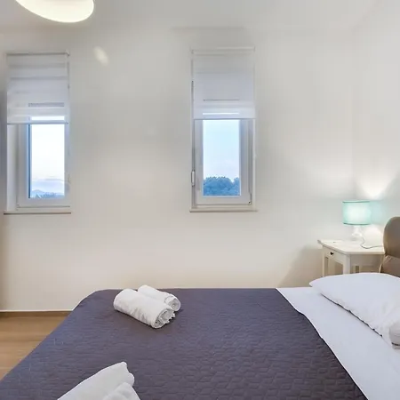 Apartment Evita *